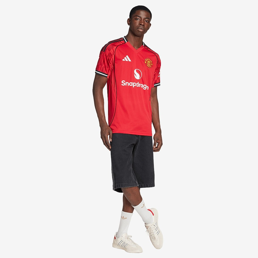 Camisa Adidas Manchester United 2025/26 I Torcedor - foto 2