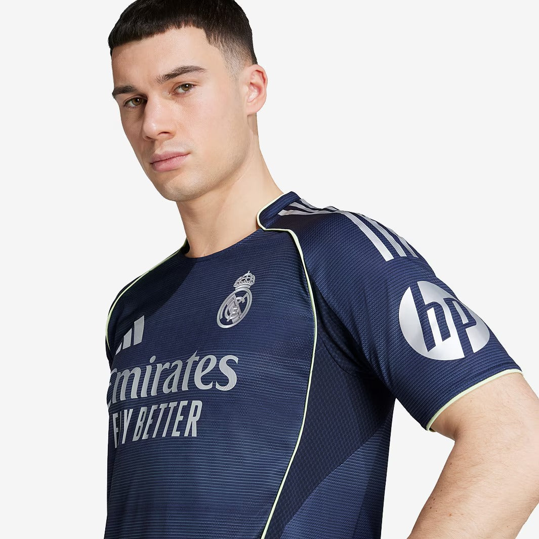 Camisa Adidas Real Madrid 2025/26 II Authentic - foto 4