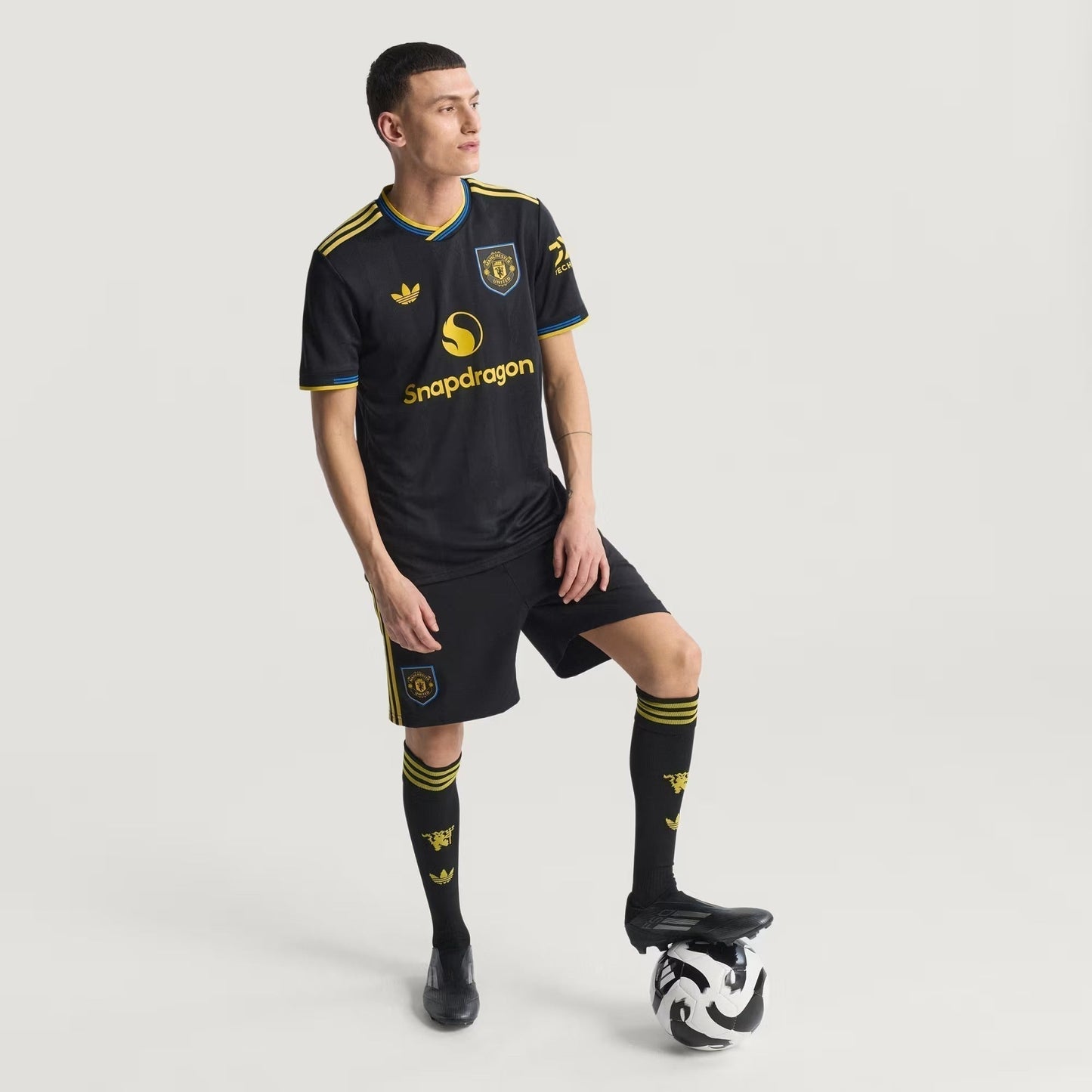 Camisa Adidas Manchester United 2025/26 III - foto 8