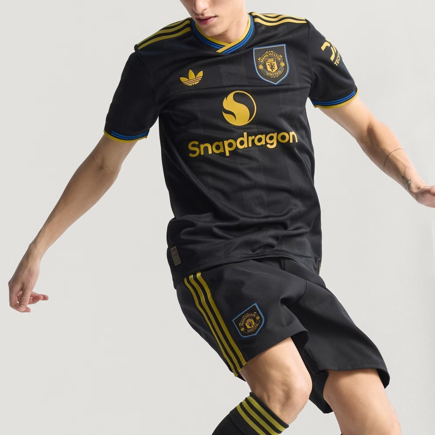 Camisa Adidas Manchester United 2025/26 III - foto 9