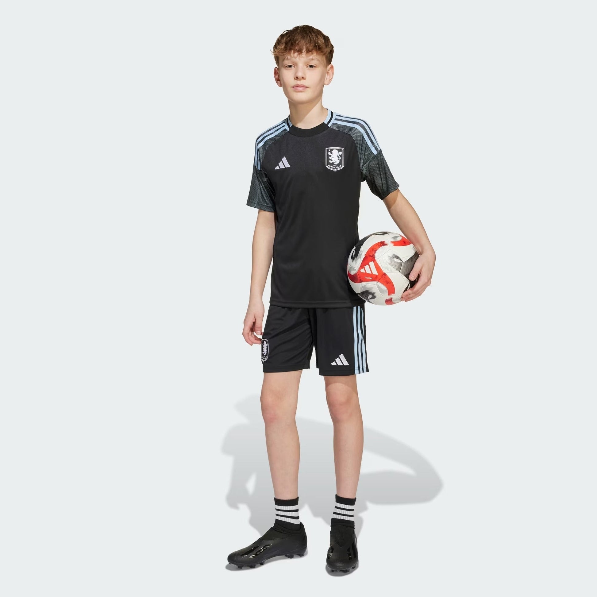 Conjunto Infantil Adidas Aston Villa 2025/26 II - foto 5