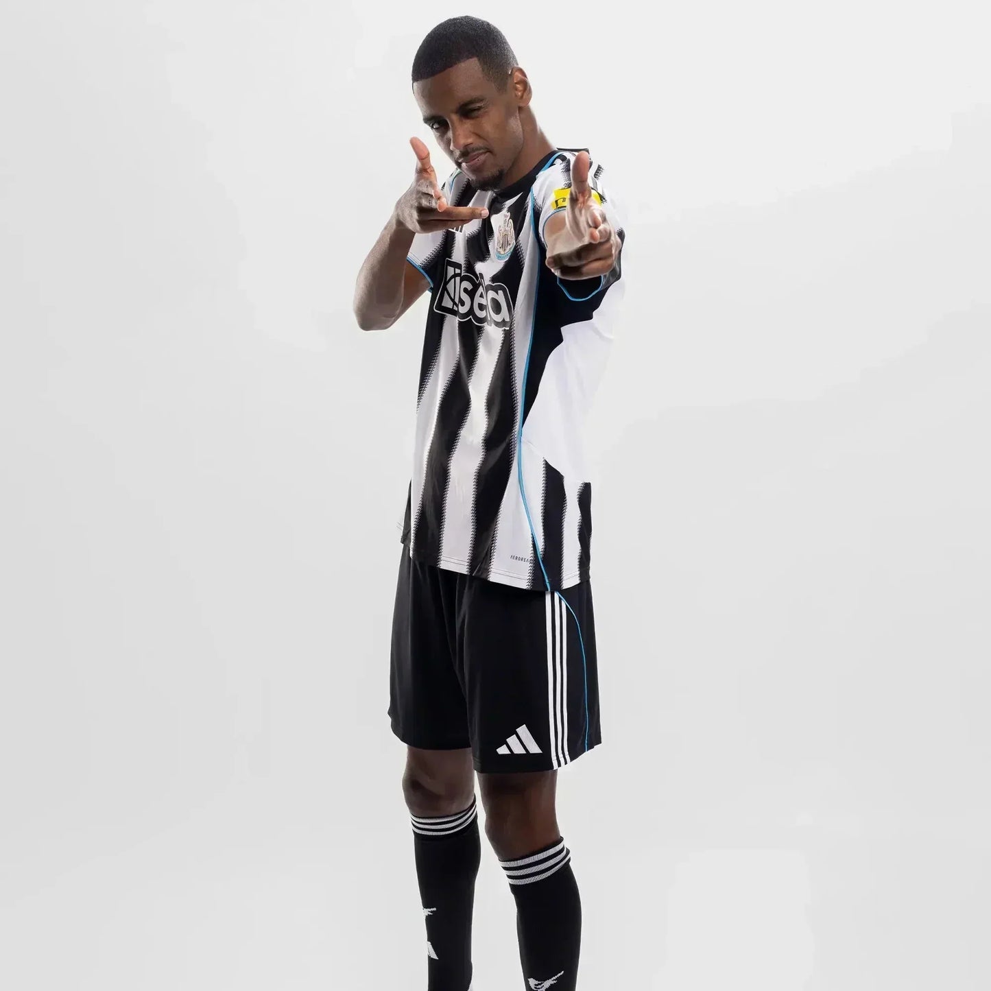Camisa adidas Newcastle 2025/26 I - foto 6