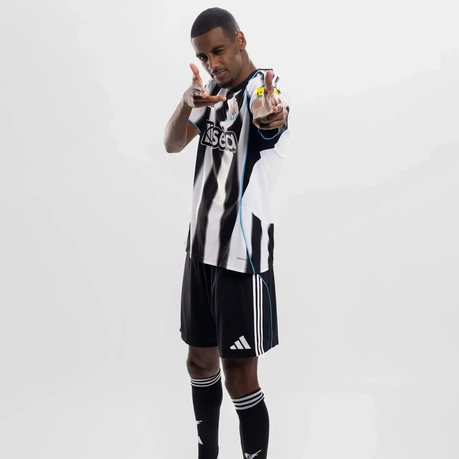 Camisa adidas Newcastle 2025/26 I - foto 6