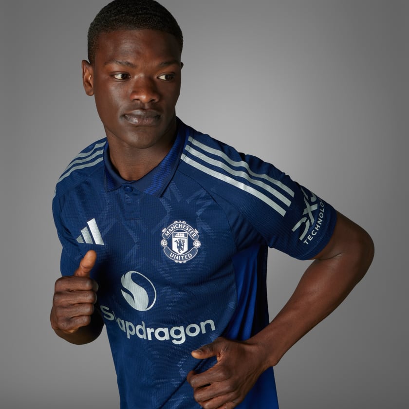 Camisa Adidas Manchester United 2024/25 II Authentic - foto 6
