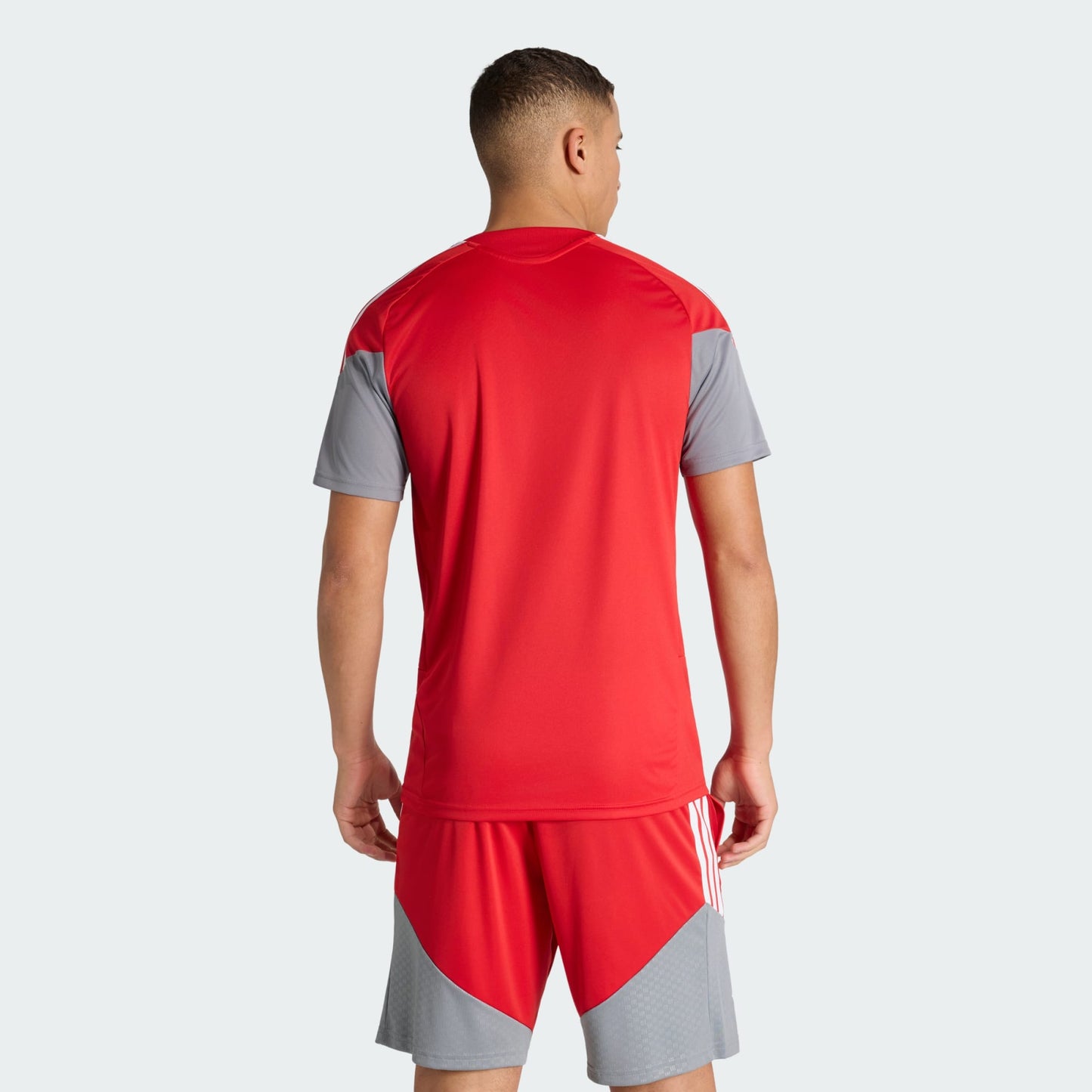 Camisa Adidas Internacional 2026/27 Treino - foto 2
