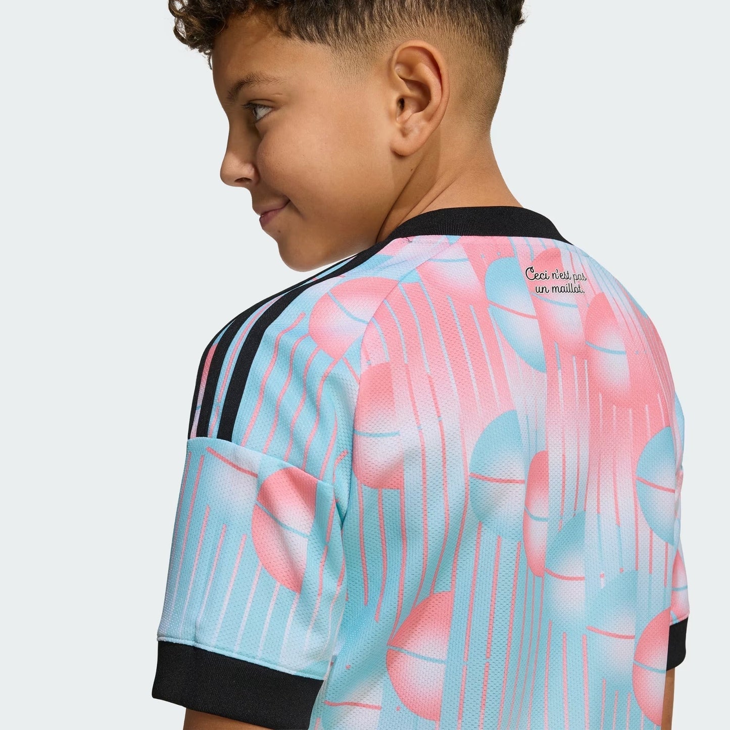 Conjunto Infantil Bélgica 2026/27 II Kit - foto 2